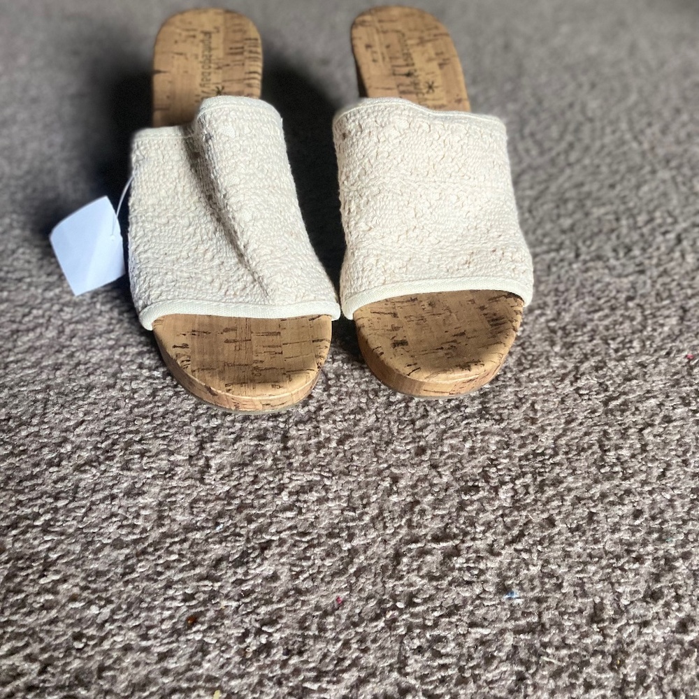 Wedge sandals